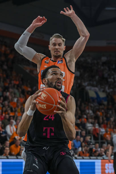 屡次在关键 屡次在关键